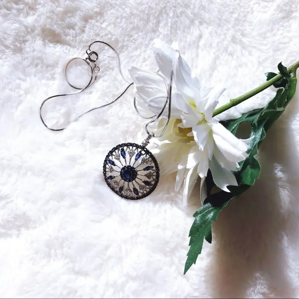 Blue and Silver Circle Flower Outline Necklace - Picture 4 of 11